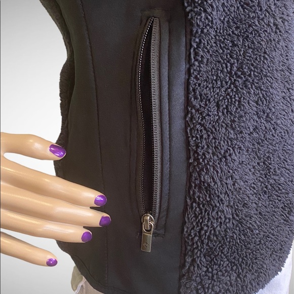 Women's Columbia Fast Beauty Black Plush Fleece Soft Full Zip Jacket Small VGC - Picture 4 of 6